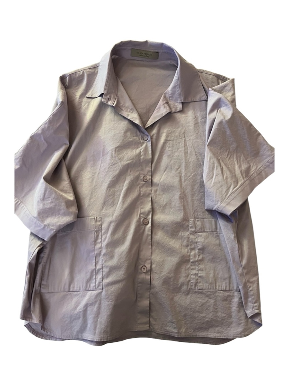 D-Exterior Made in Italy Lavender Button-Up Collared Blouse. Rare and unique fit
